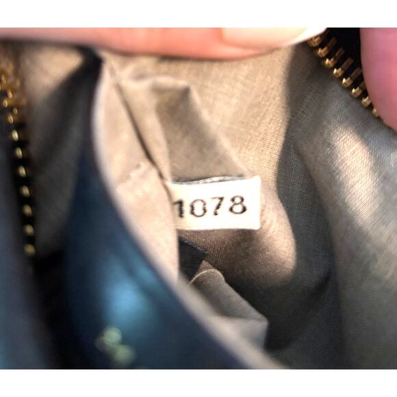 Vintage MARC JACOBS Hobo Style Shoulder Bag From the Resort 2008 Collection - Picture 6 of 8